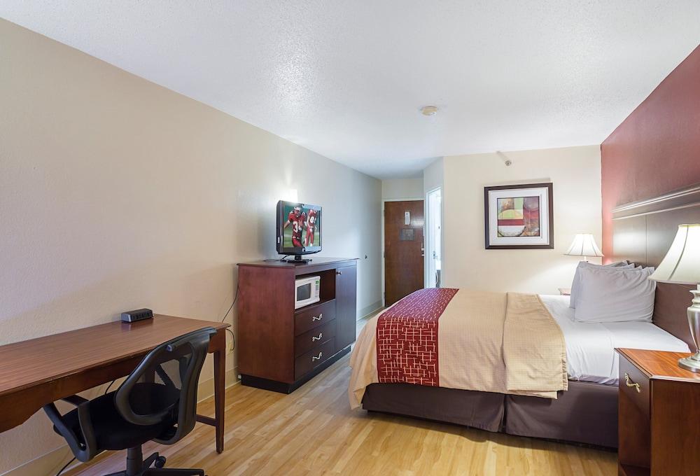 Red Roof Inn Nashville - Music City Экстерьер фото